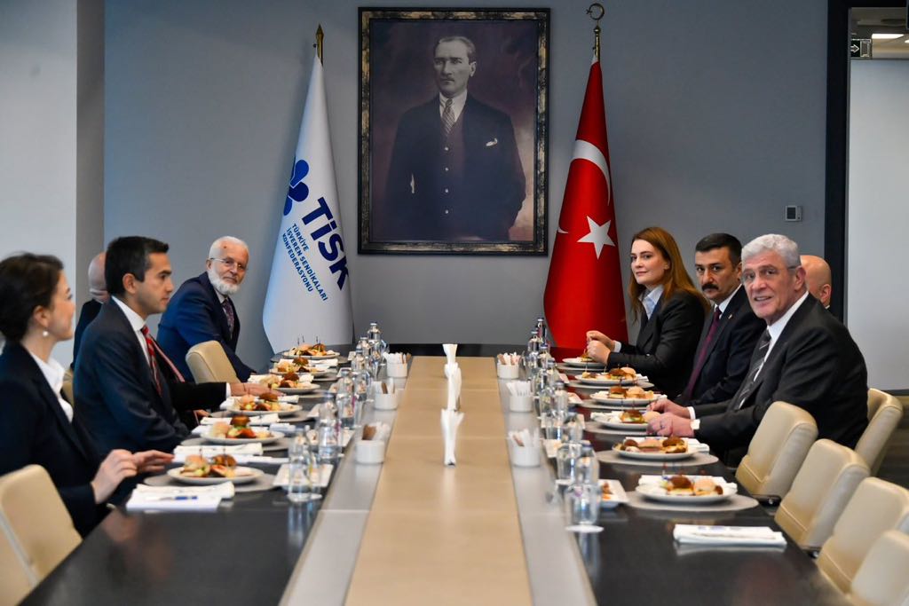 Müsavat Dervişoğlu Türkiye İşveren Sendikaları Konfederasyonu’nu ziyaret etti
