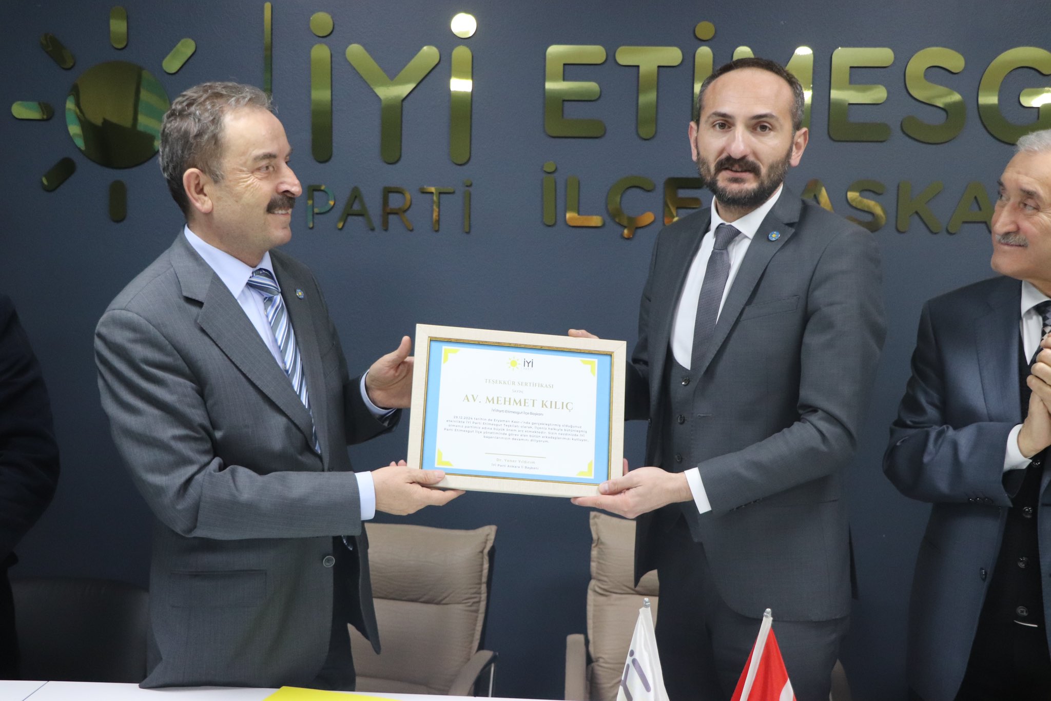 Ankara İl Başkanı Sn. Dr. Yener YILDIRIM ve Yönetim Kurulu Üyeleri ile birlikte Etimesgut İlçe Başkanlığının Genişletilmiş Divan Toplantısına katılım sağladı