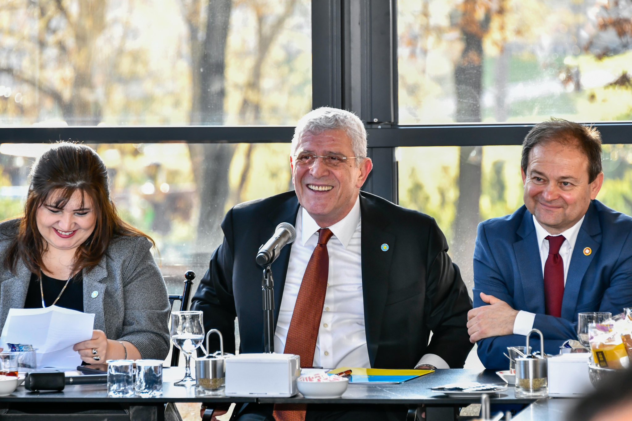 Genel Başkanı Müsavat Dervişoğlu, Parlamento Muhabirleri Derneği üyeleriyle bir araya gelerek istibdat ortamında gazetecilik yapmanın zorluklarını konuştu