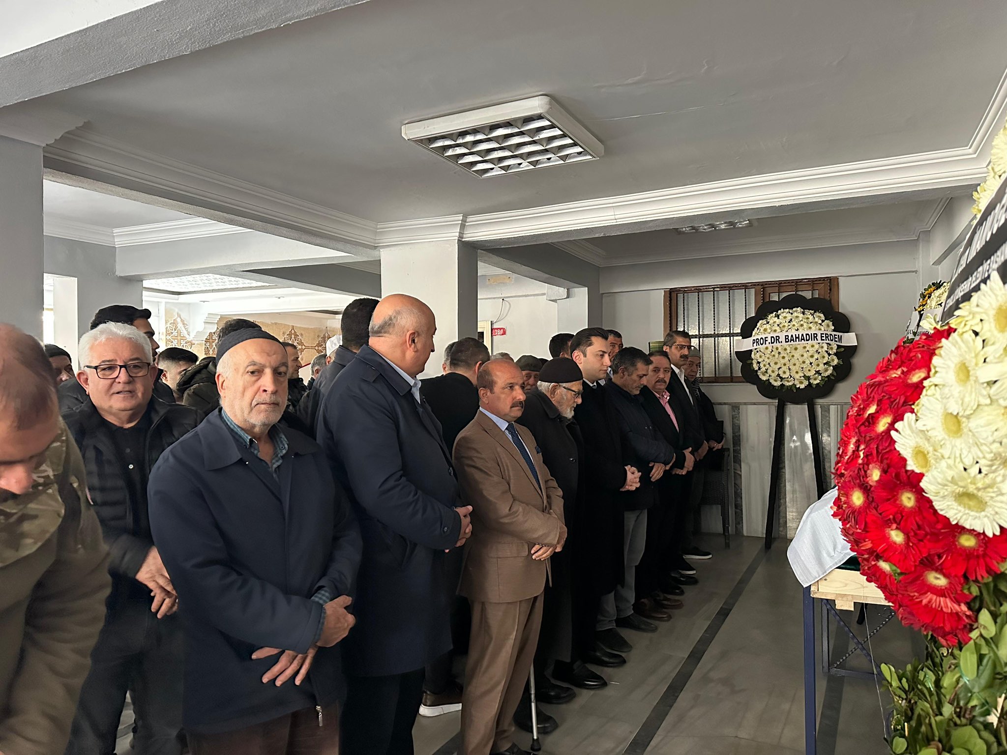 İstanbul İl Başkanı Önceki Dönem Esenler İlçe Başkanının annesinin cenaze törenine katıldı