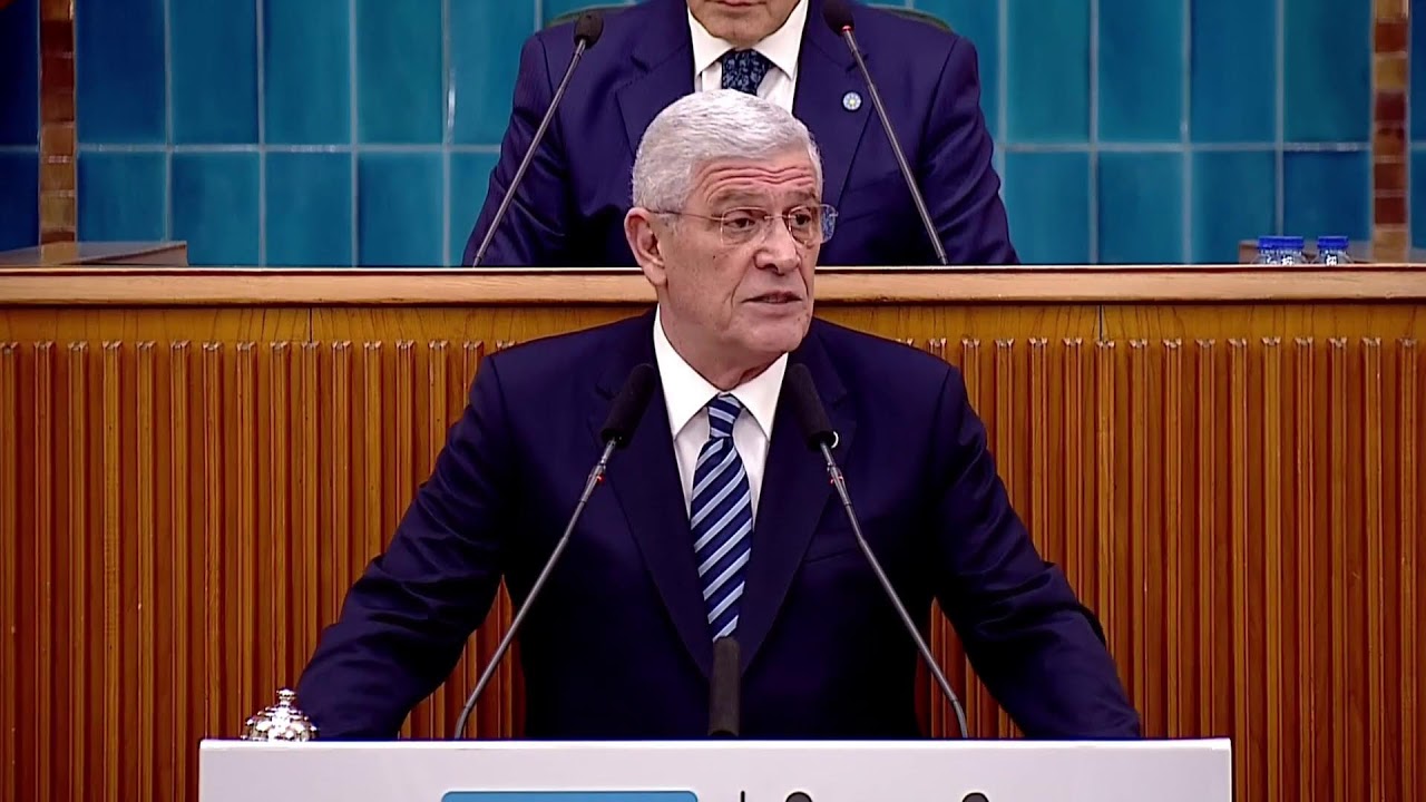 Demokrasi; ”Bir kere gidersem dünyanın sonu gelecek.” diyenlerin rejimi değildir. ‘’Altı kere gittim, yedi kere geldim’’ diyebilenlerin rejimidir!