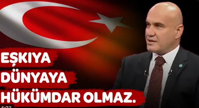 Kenan Evren’in apoletleri ile yapamadığını,Bunlar kravatları ile yaptılar!