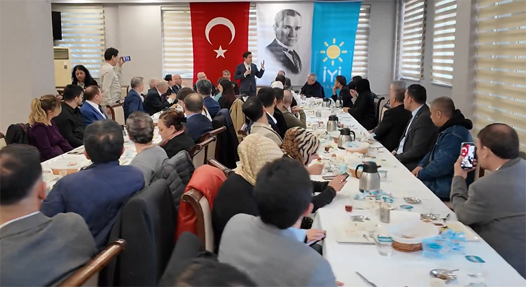 İYİ Parti Grup Başkan Vekili Kavuncu Türkistanlı vatandaşlarımızla bir araya geldi