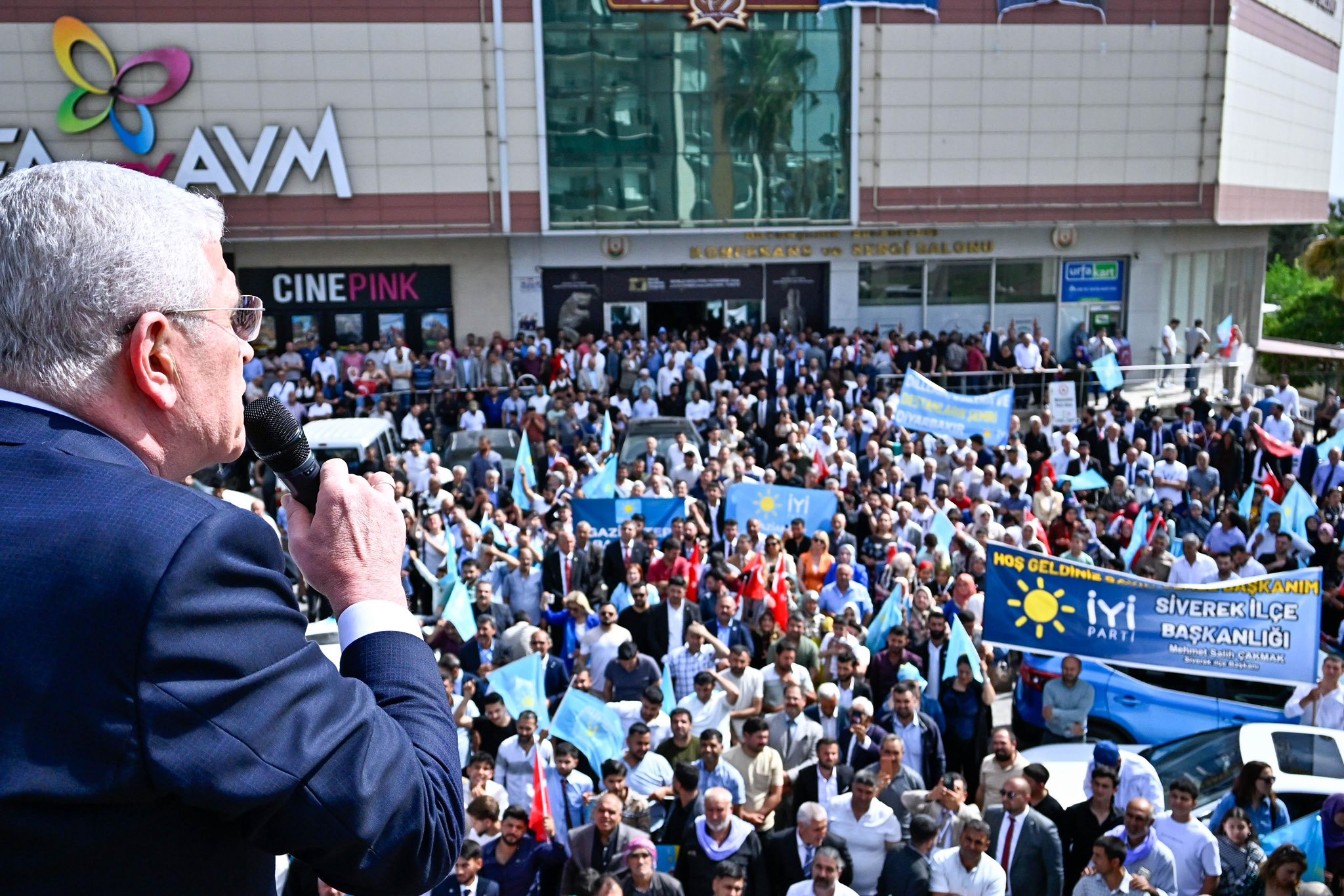 İYİ Parti Genel Başkanı Müsavat Dervişoğlu, Şanlıurfa da vatandaşlarımızla bir araya geldi – Fotogaleri