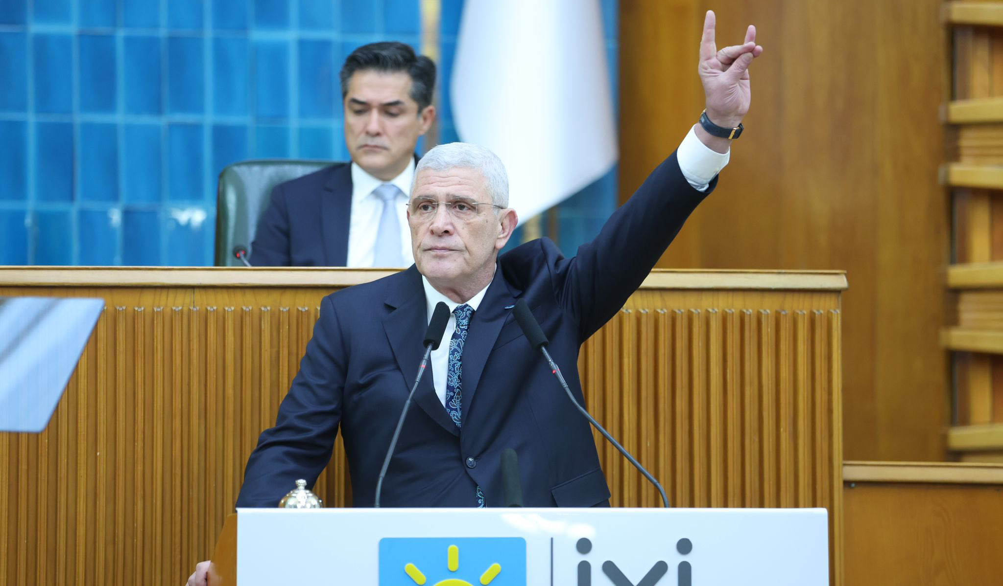 İYİ Parti Genel Başkanı Müsavat Dervişoğlu CHP li TBMM Başkan vekiline tepki gösterdi