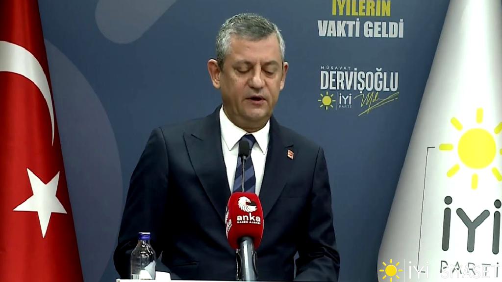 Genel Başkanımız Sn. Müsavat Dervişoğlu ve CHP Genel Başkanı Sn. Özgür Özel ortak açıklama yapıyor.