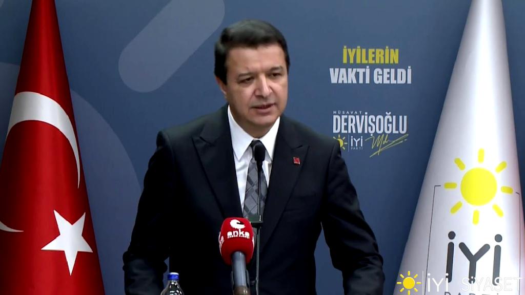 Sn. Müsavat Dervişoğlu ve Sn. Mahmut Arıkan ortak açıklama yapıyor.