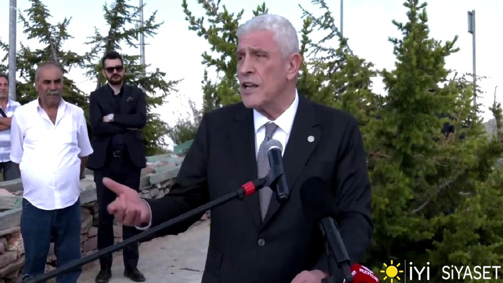 Genel Başkanımız Sayın Müsavat Dervişoğlu, Sarı Saltuk Türbesi ziyaretinin ardından konuşuyor.